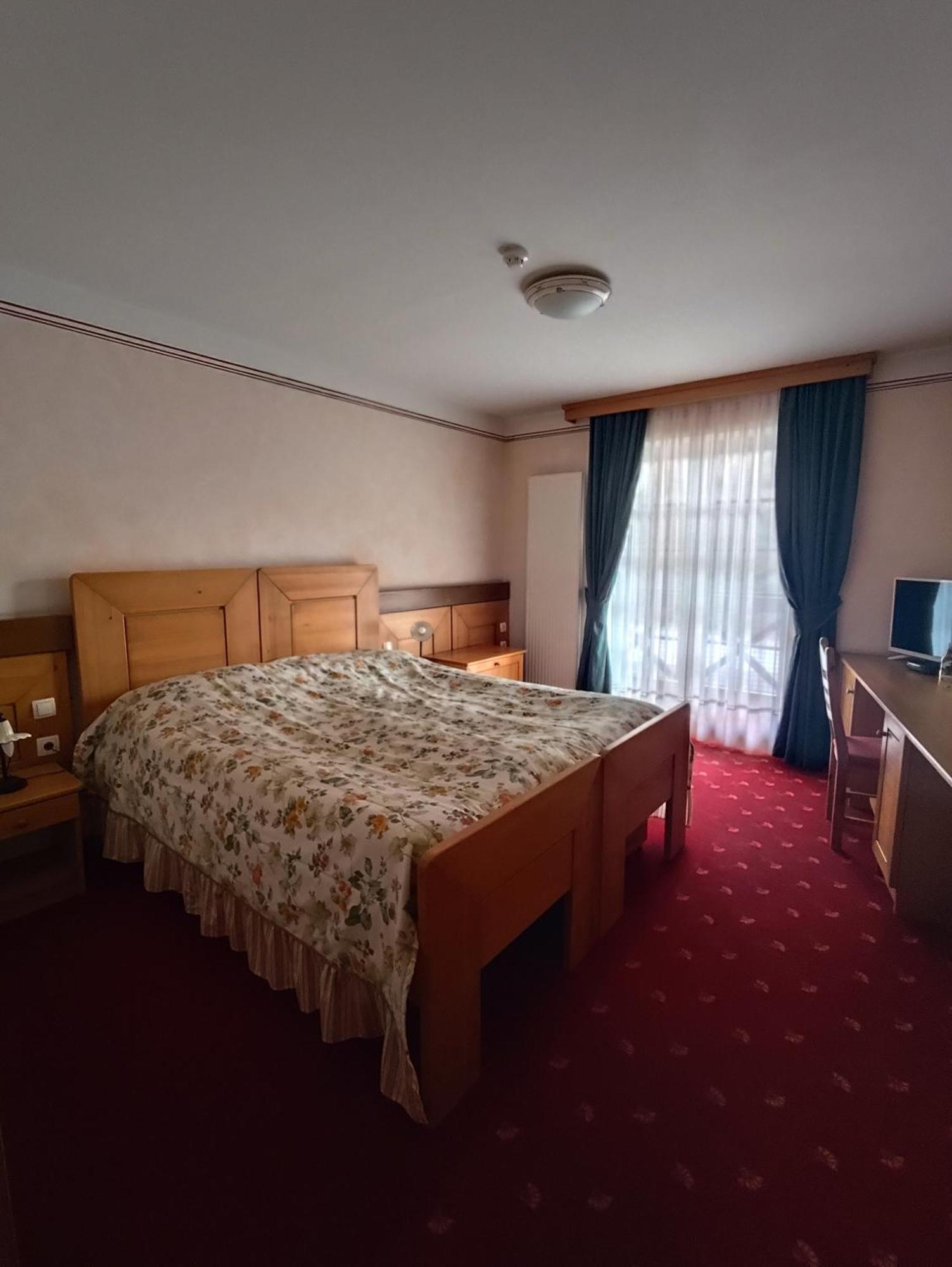 Hotel In Restavracija Pod Roglo Zreče Buitenkant foto